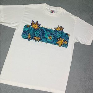 Vintage 90s tropical T-shirt